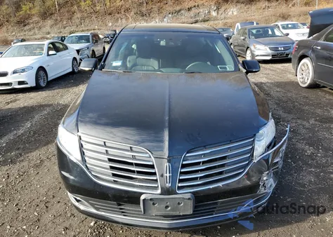 2018 Lincoln Mkt z USA, uszkodzony, nr VIN 2LMHJ5NK6JBL02027